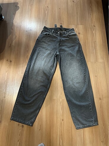 38 beden gri renk baggy kot pantolon ????