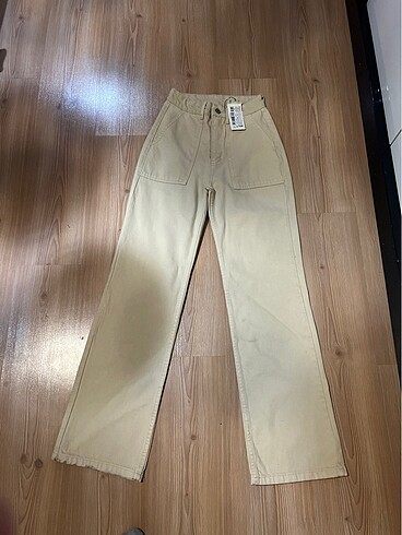 Trendyol milla marka 32 beden bej renk kot pantolon ????