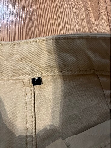 32 Beden ten rengi Renk Trendyol milla marka 32 beden bej renk kot pantolon ????