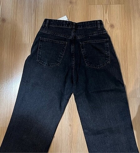 36 Beden Trendyol milla marka 36 beden siyah renk kot pantolon ????
