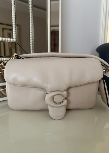 Coach Özel Butik Ürün Krem Puffer Deri Kadın Omuz Çantası - Görsel 2