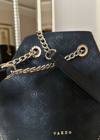 Siyah Zincir Detaylı Deri Vakko Çanta - Görsel 3