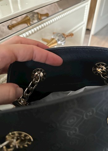 Siyah Zincir Detaylı Deri Vakko Çanta - Görsel 9