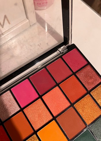 Revolution far palet - Görsel 5