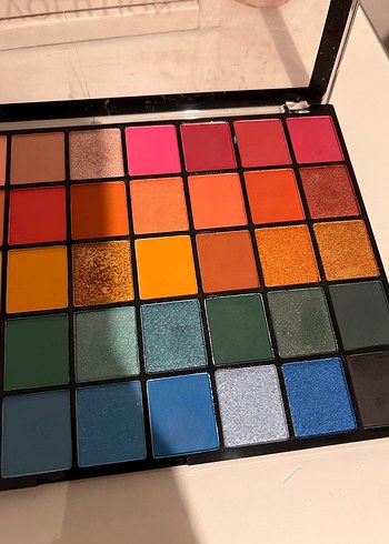 Revolution far palet - Görsel 4