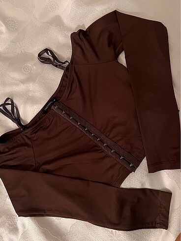 Trendyol & Milla kahverengi korse görünümlü crop