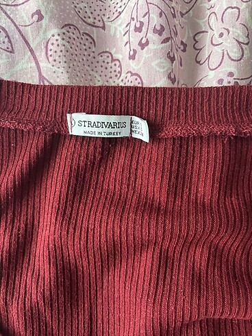 Stradivarius Yuvarlak yaka bluz