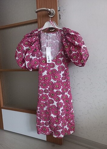 Zara çiçek desenli elbise