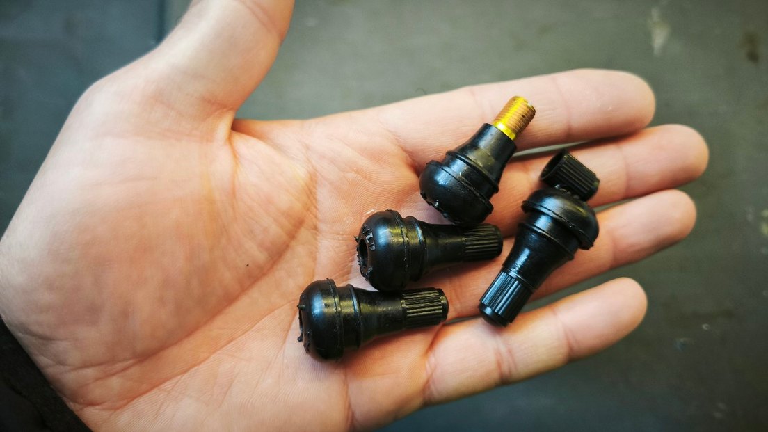 Kauçuk Kısa Sibop Seti 4 Adet Kaliteli sıfır ürün - Görsel 4