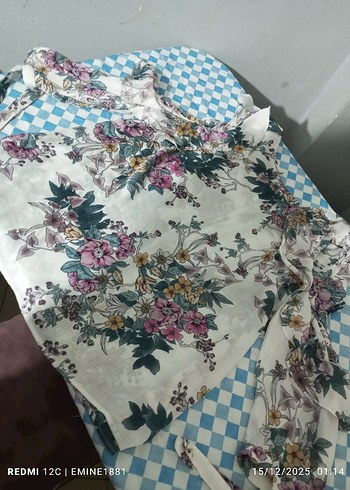 Pastel Çiçek Desenli Bohem Kadın Bluz - Görsel 4