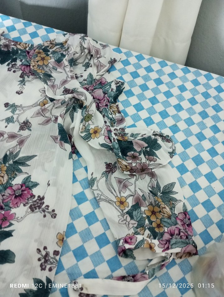 Pastel Çiçek Desenli Bohem Kadın Bluz - Görsel 2