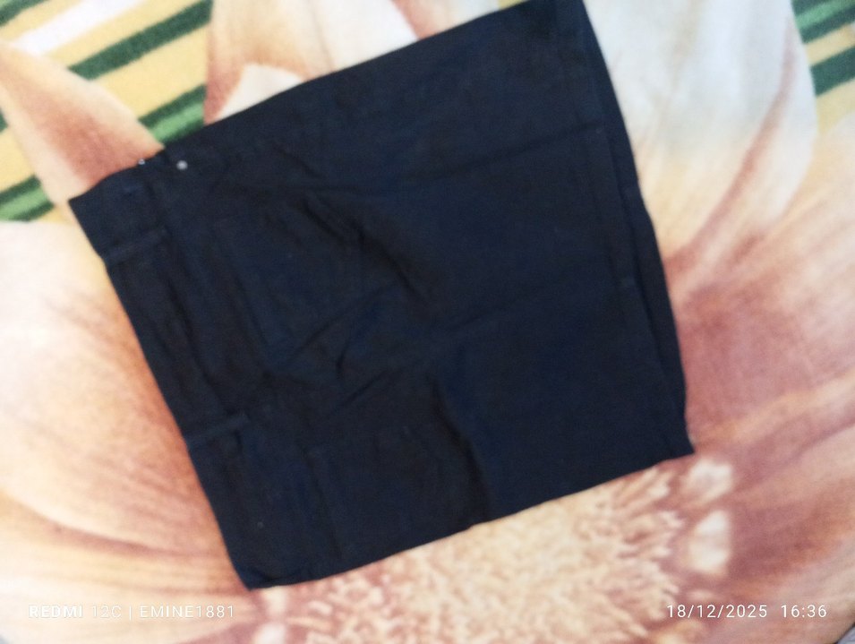 Düğmeli Siyah Kadın Boyfriend Denim Pantolon - Görsel 3