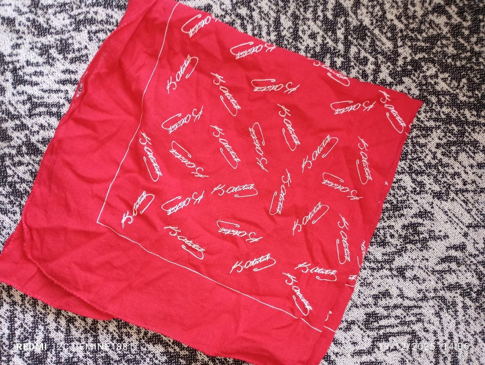 Kadın Kırmızı Vintage ATATÜRK İMZALI bandana - Görsel 2