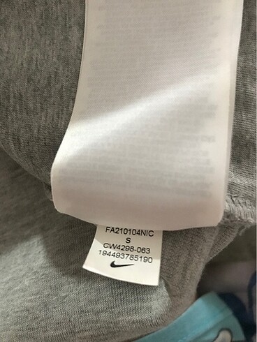 Nike gri nike tech