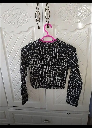Siyah Desenli crop üst