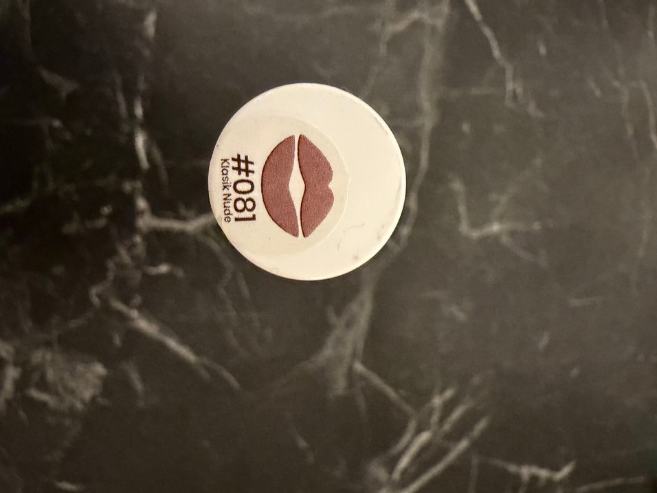 Dudak Dövmesi - Görsel 2