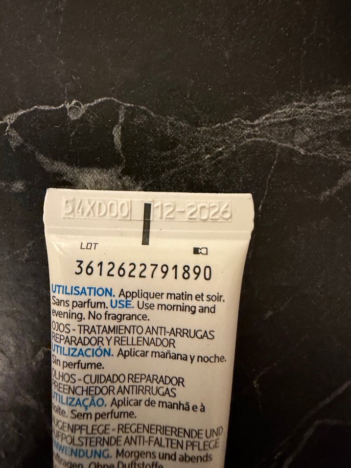 La Roche-Posay Hyalu B5 Göz Kremi - Görsel 2