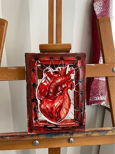 Tasarımcı Dikişli kalp tablosu