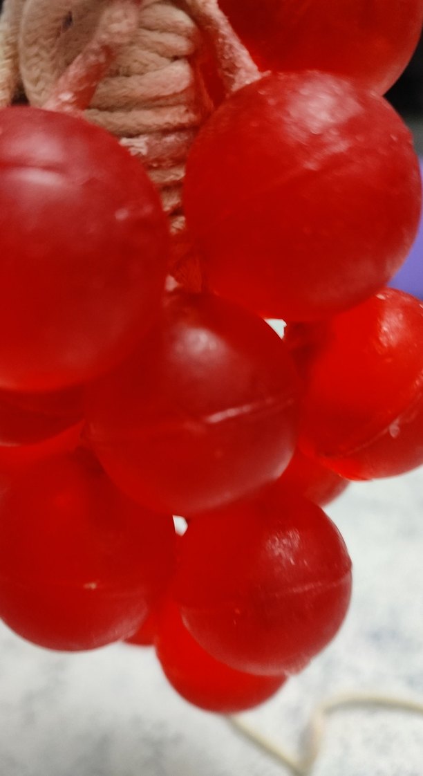 Üzüm Şeklinde Kırmızı Sabun - Görsel 3