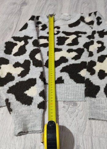 Gri Zebra Desenli Örgü Kadın Kazak - Görsel 2