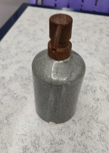Ahşap Kapaklı Gri Losyon Şişesi