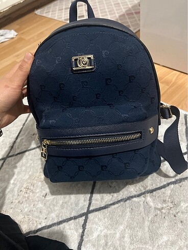 Orijinal pierrecardin sırt çantası sayfa fiyatı 2?500 - Görsel 3