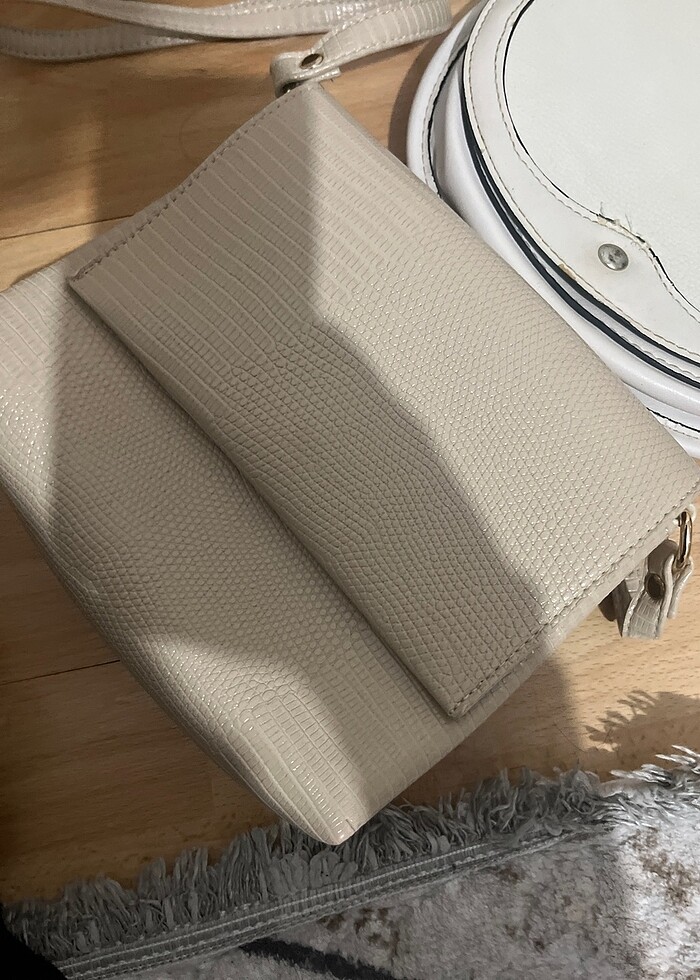 Stradavairus ve koton çanta - Görsel 2