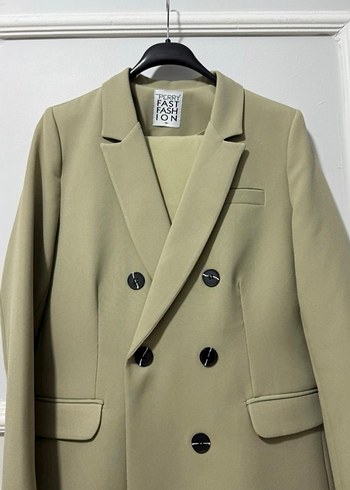 Yeşil Düğmeli Kadın Blazer Ceket
