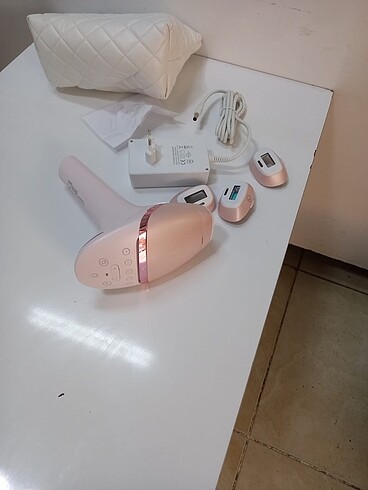PHILIPS LUMİA BRI950/00 LAZER EPİLASYON ÇANTA HEDİYELİ - Görsel 2