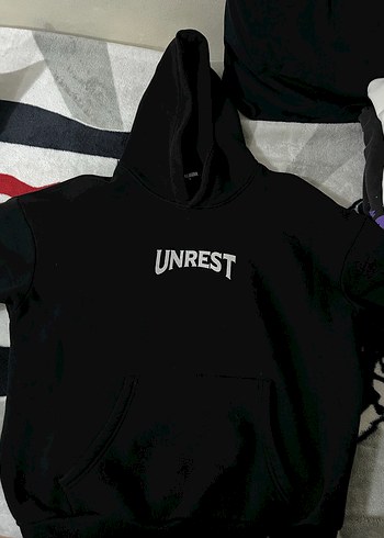 Siyah Kapüşonlu Unisex Sweatshirt
