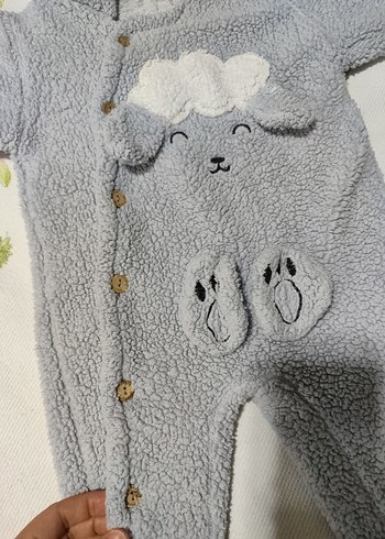 Gri Nakışlı Örme Bebek Tulumu - Görsel 2