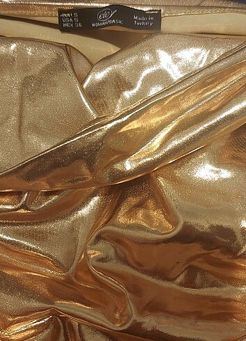 Bershka Varaklı Altın Straplez Elbise