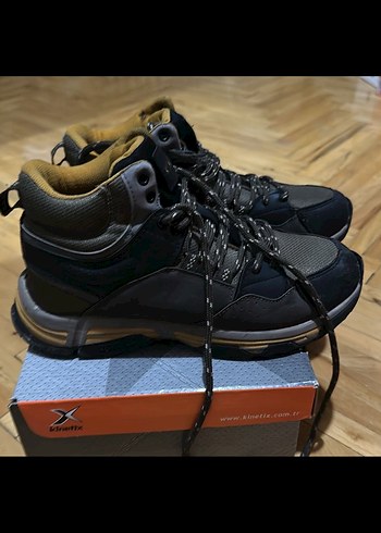 Siyah Yılan Desenli Bağcıklı Erkek Outdoor Bot - Görsel 4