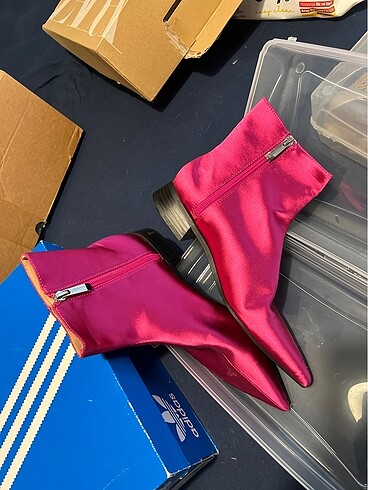 Zara Zara pembe saten bot