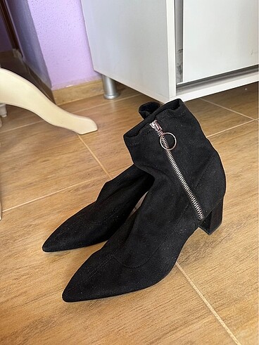 40 Beden Stradivarius bot