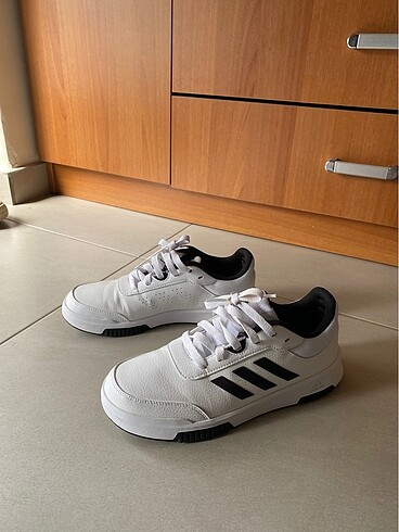 Adidas Tensaur model orijinal giyilmemiş ayakkabı