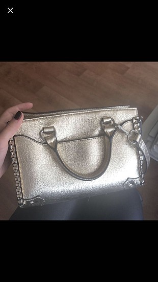 Zara dore çanta