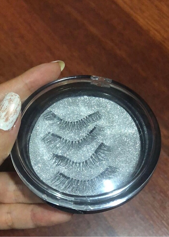 Lionesse Mıknatıslı Kirpik - Görsel 2