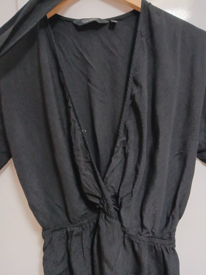 V Yaka Siyah Midi Tunik - Görsel 4