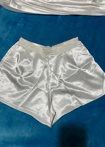 Kadın Parlak Beyaz Kısa Kollu gecelik takımı saten kumaş - Görsel 8