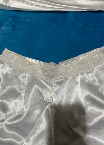 Kadın Parlak Beyaz Kısa Kollu gecelik takımı saten kumaş - Görsel 15