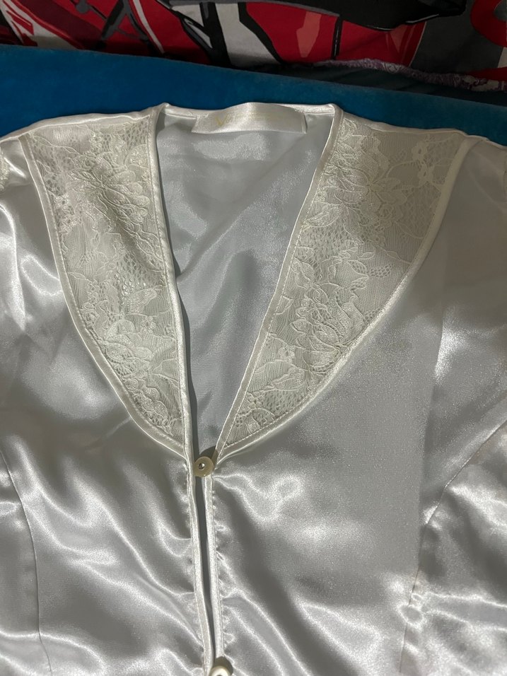 Kadın Parlak Beyaz Kısa Kollu gecelik takımı saten kumaş - Görsel 2