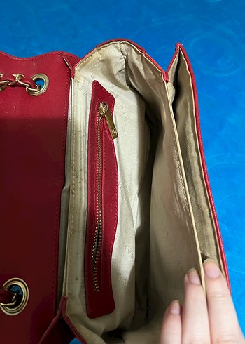 Zincir Detaylı Kırmızı Deri Kadın Çanta - Görsel 6