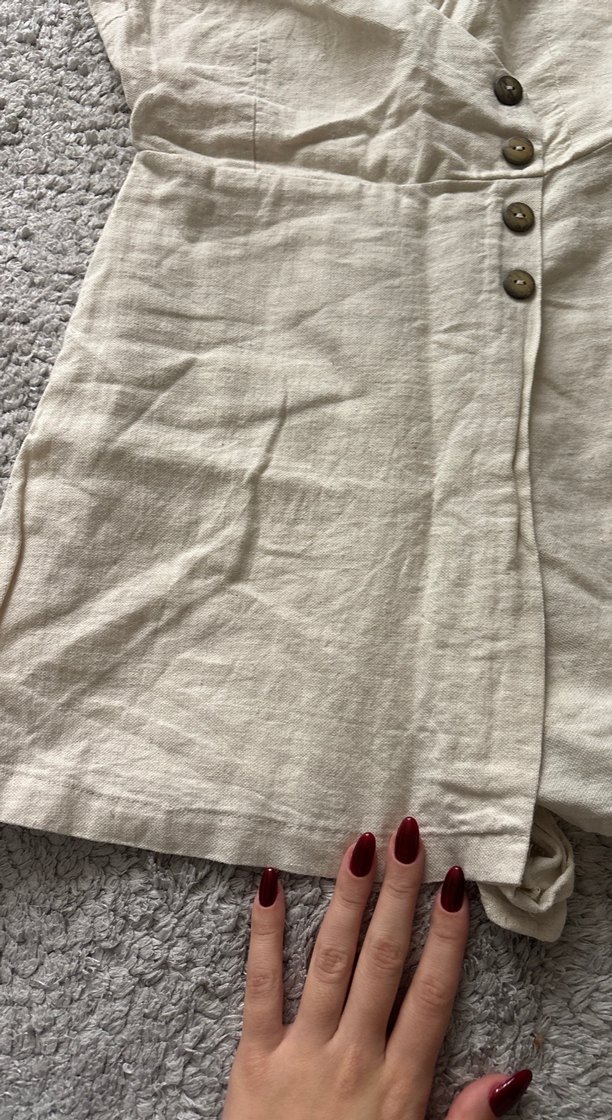 Düğmeli Keten Kısa Tulum - Görsel 3