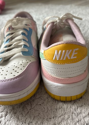38 Beden çeşitli Renk Nike kadın renkli ayakkabı