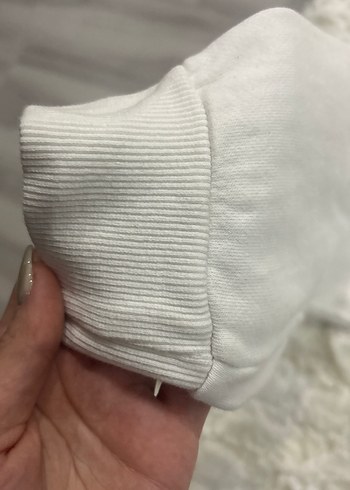 Kadın Beyaz Fermuarlı Yumuşak Sweatshirt - Görsel 5