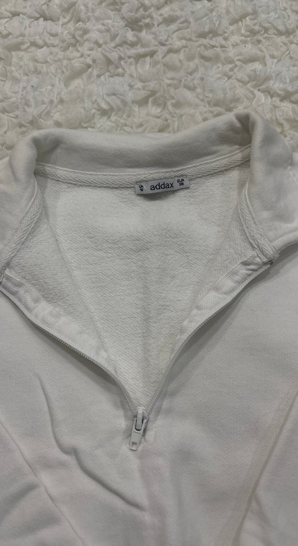 Kadın Beyaz Fermuarlı Yumuşak Sweatshirt - Görsel 3