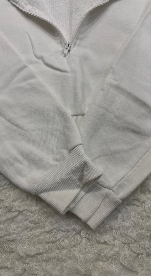 Kadın Beyaz Fermuarlı Yumuşak Sweatshirt - Görsel 2