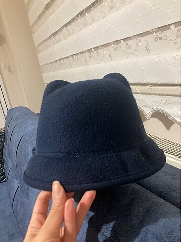 Diğer lacivert şapka