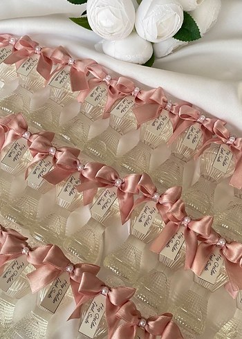 Kırmızı Fiyonk Detaylı Kadın Parfüm Şişesi - Görsel 12